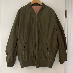 Reversible bomber jacket